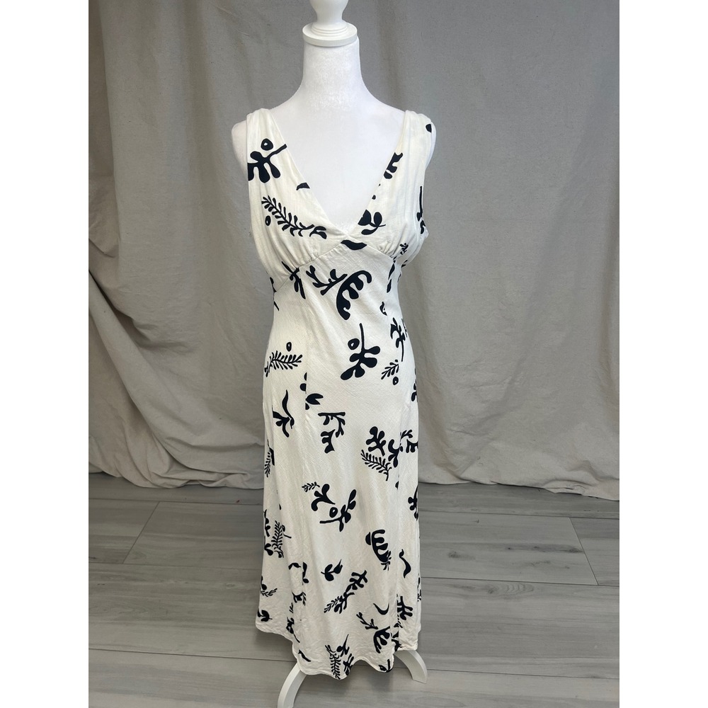Paper Heart Linen Boho Coastal V-Neck Maxi Dress Sz M Cream Black Minimalist - Picture 2 of 8